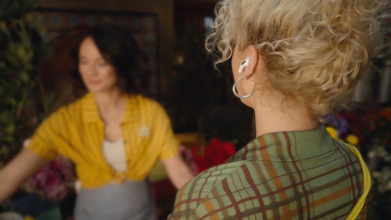 You Don't Need to Buy the AirPods Pro 3 to Use Live Translation